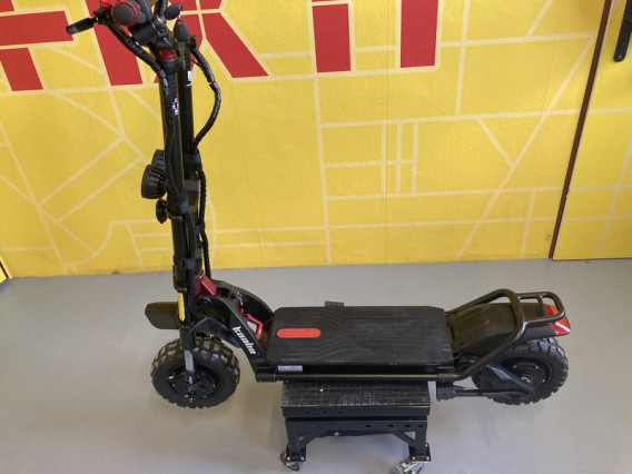 Kaabo Wolf Warrior 11 Plus - ridden for 4 km