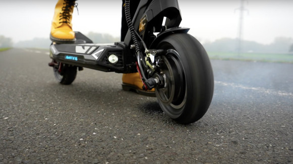 Recenze Bluetran Lightning: Dokáže zaujmout i bleskovou rychlostí